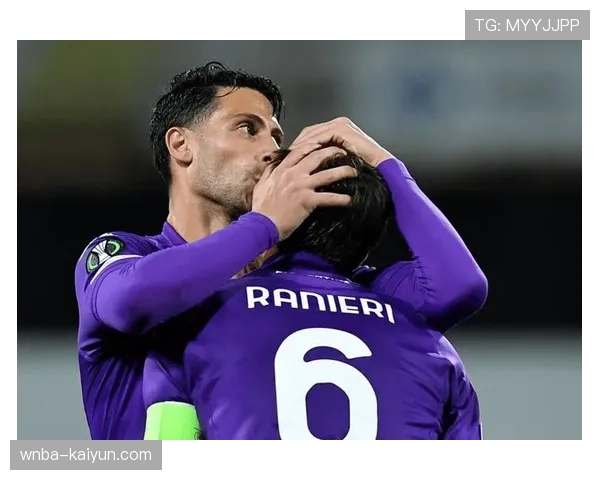 维罗纳0-1佛罗伦萨：古德蒙德森染红，法乔利制胜球